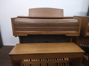 Allen ADC 420 - The Allen ADC 420 is a church organ with full AGO pedals and internal speakers. External Speakers are available. The instrument has been thoroughly serviced and refurbished. Local delivery and installation available at an additional cost. Please Call or Email for pricing.